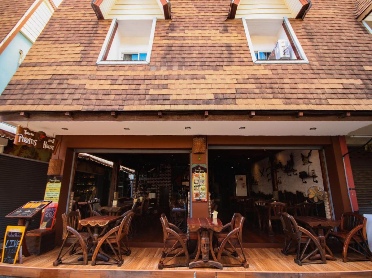 קו פי פי Oyo 1103 Pirates House Hotel מראה חיצוני תמונה