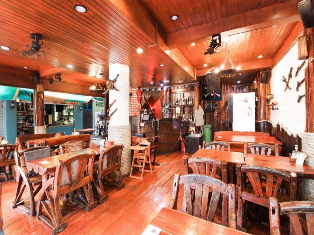 קו פי פי Oyo 1103 Pirates House Hotel מראה חיצוני תמונה